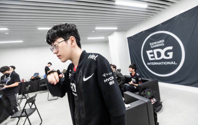 千千万万的 千千万万的