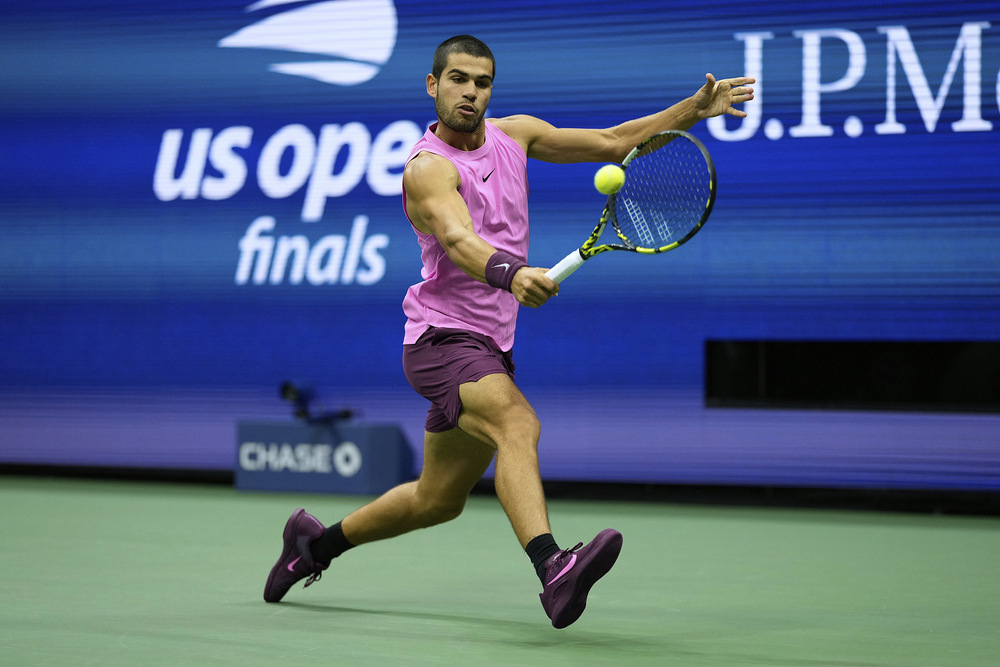 伯恩利新秀 伯恩利新秀