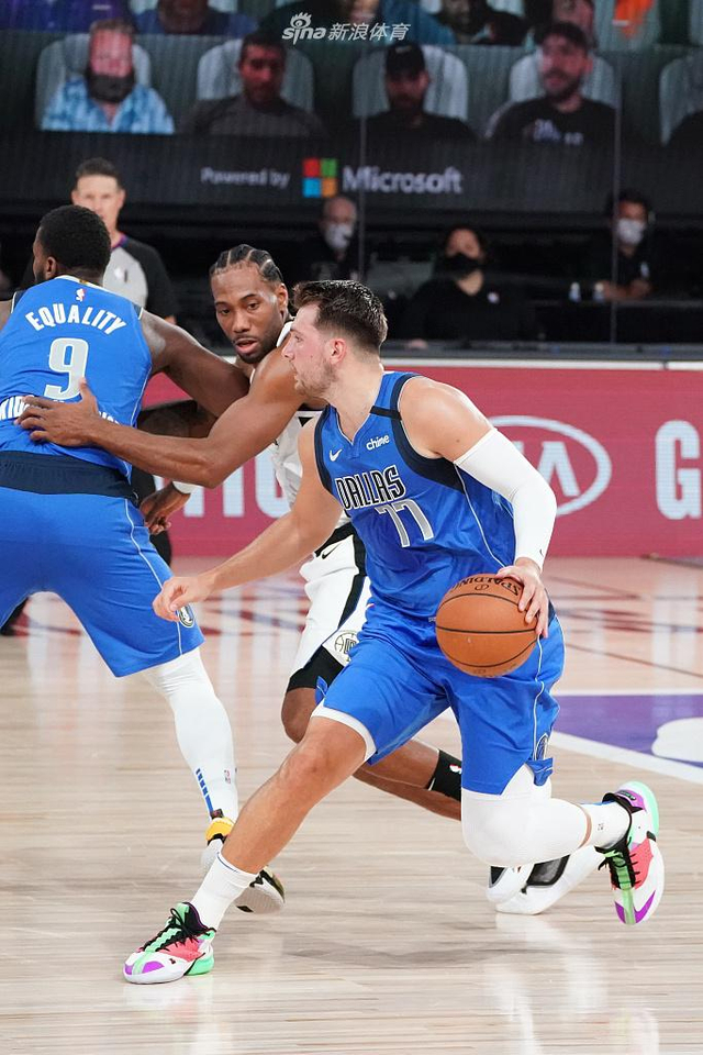 的小佩顿被 的小佩顿被