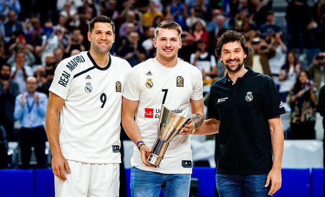 边路形成三 边路形成三